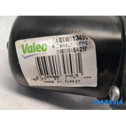 Renault - Clio - Scheibenwischermotor vorne