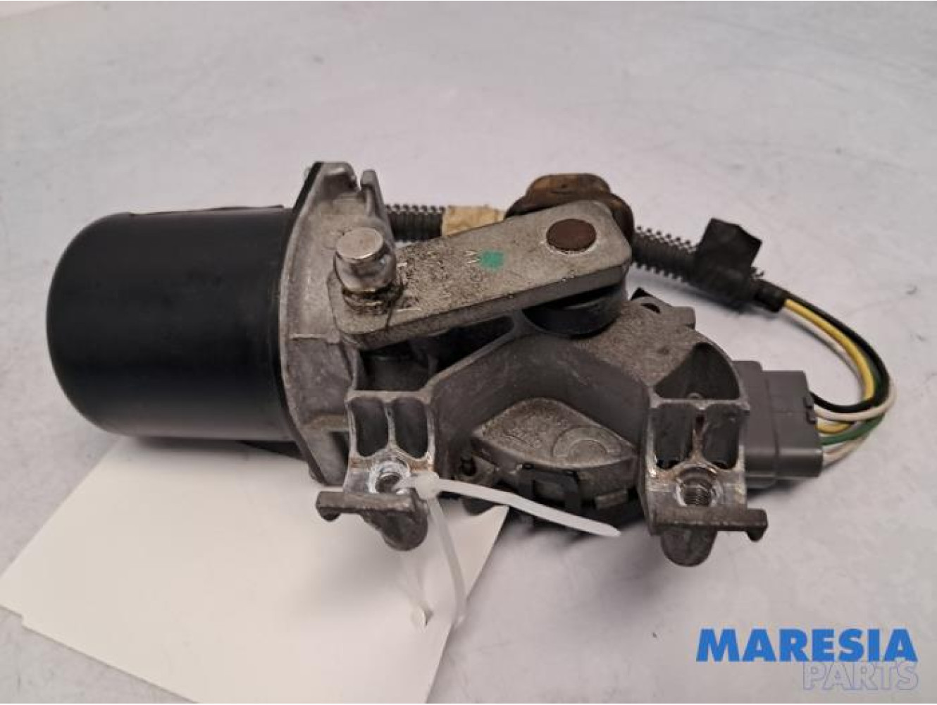 Renault - Clio - Scheibenwischermotor vorne