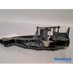 Peugeot - 2008 - Front door handle 4-door, right