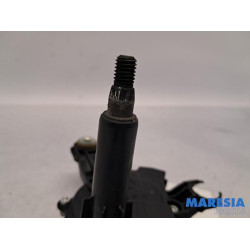 Renault - Clio - Scheibenwischermotor hinten