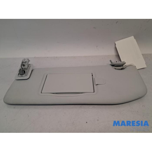 Peugeot - 2008 - Sonnenblende