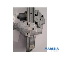 Peugeot - 2008 - Fenstermechanik 4-türig rechts vorne