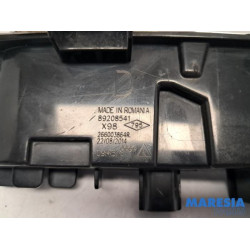 Renault - Clio - Dagrijverlichting rechts