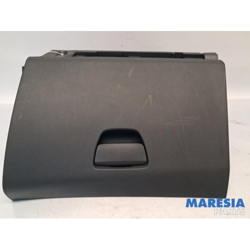 Peugeot - 2008 - Boîte à gants