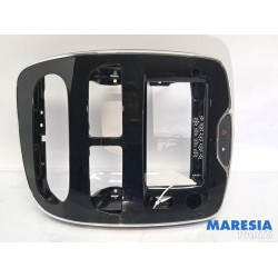 Renault - Clio - Cadre radio