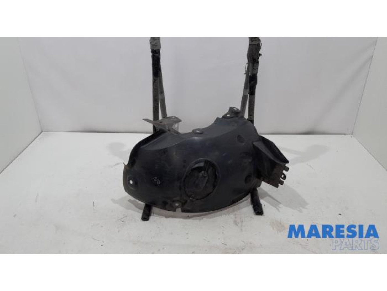 Renault - Kangoo - Passage de roue