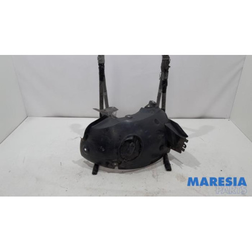 Renault - Kangoo - Passage de roue