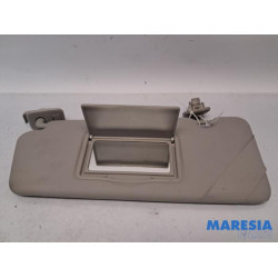 Renault - Clio - Sun visor