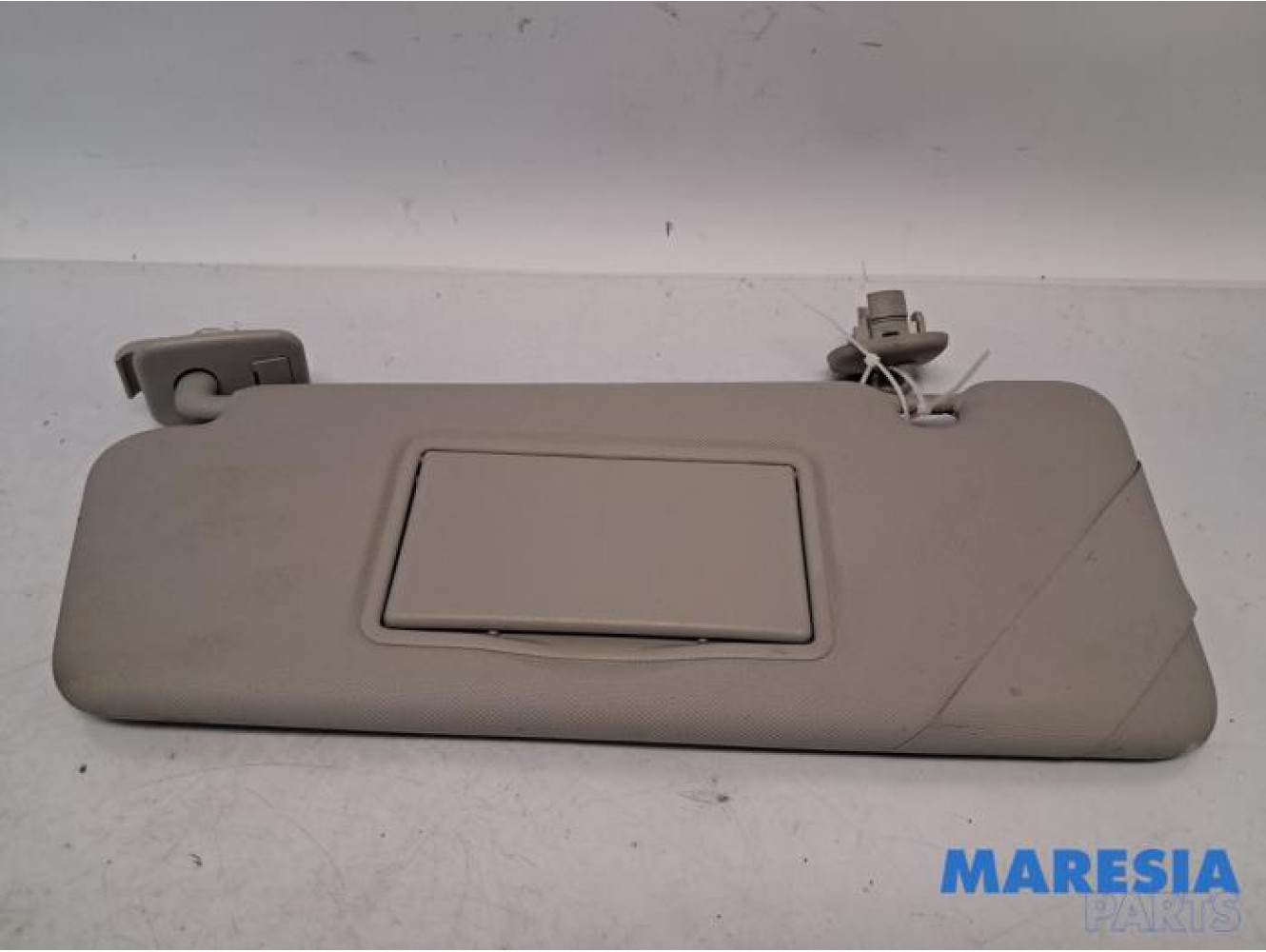 Renault - Clio - Sun visor