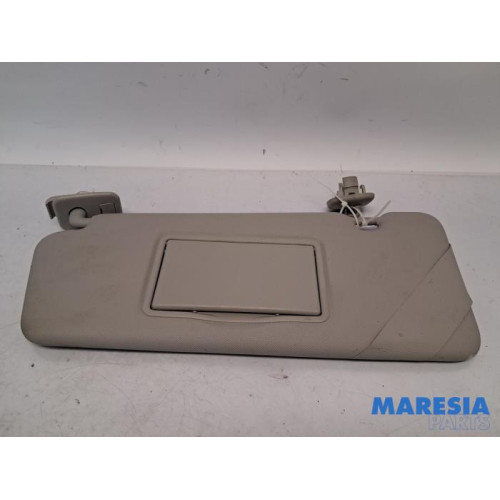 Renault - Clio - Sonnenblende