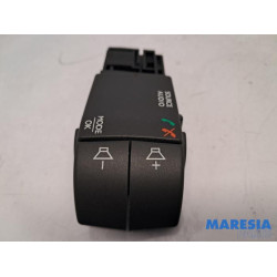 Renault - Clio - Radiobediening Stuur