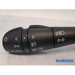 Renault - Clio - Commutateur feu clignotant