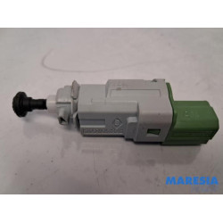 Renault - Clio - Koppeling schakelaar