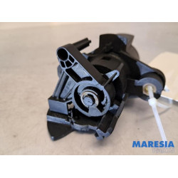 Citroen - C1 - Tailgate lock mechanism