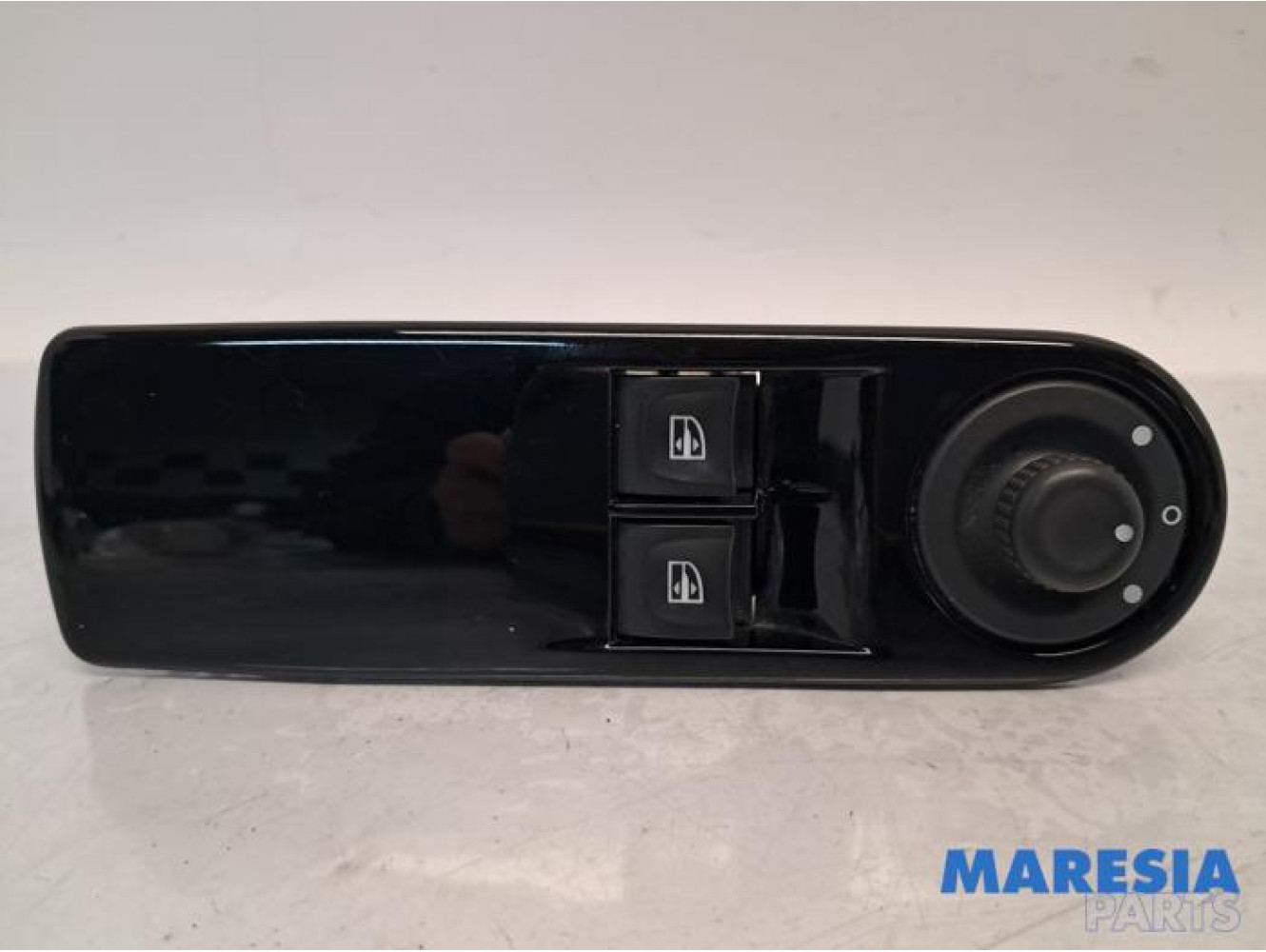 Renault - Clio - Commutateur combi vitres