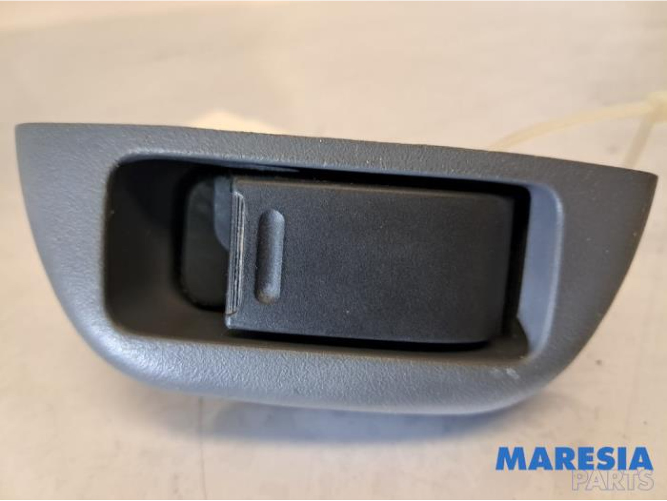 Citroen - C1 - Commutateur vitre électrique