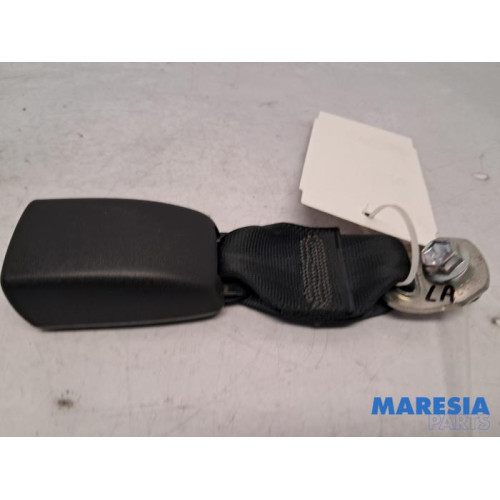 Citroen - C1 - Insertion ceinture de sécurité arrière gauche