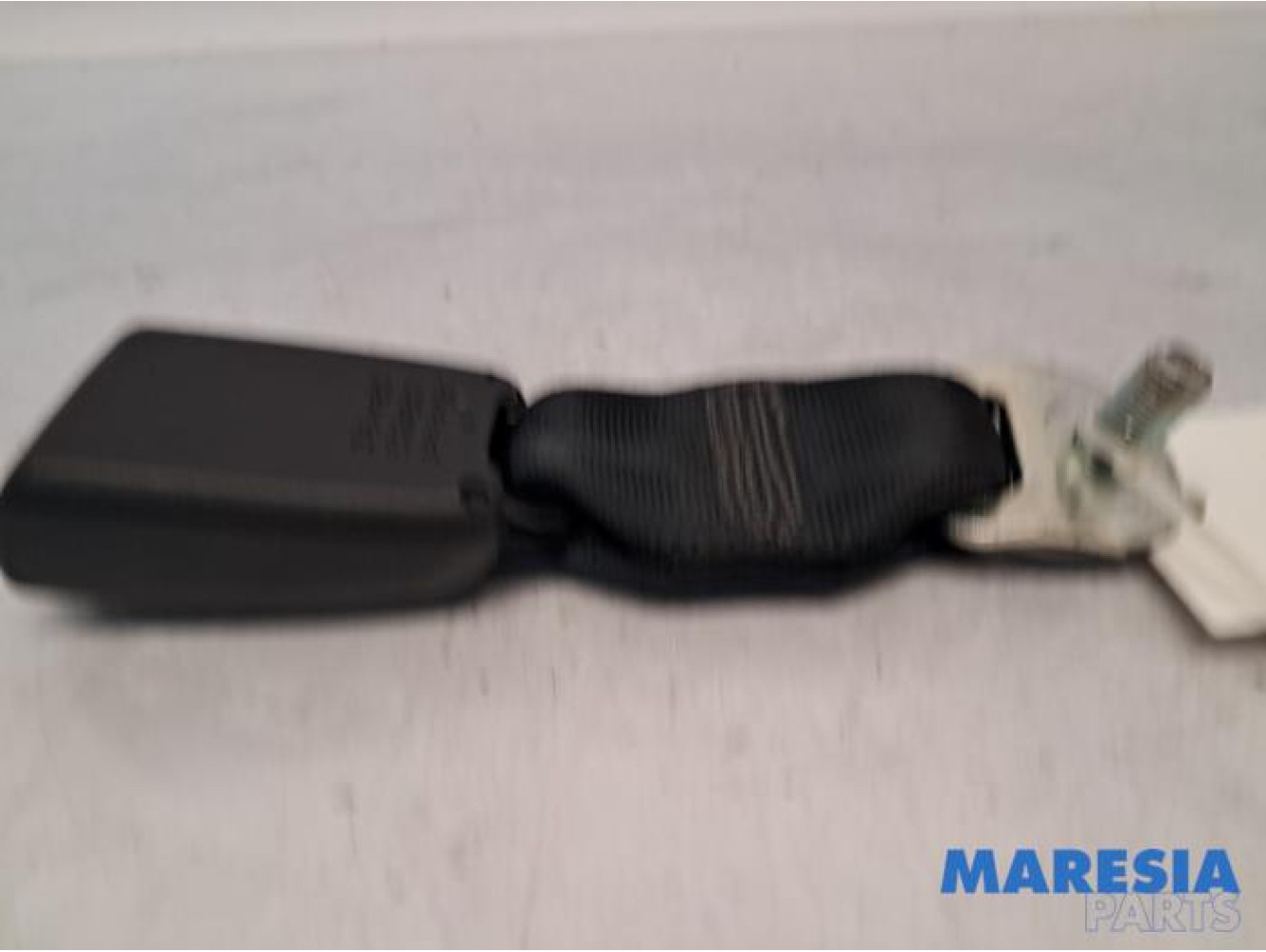 Citroen - C1 - Insertion ceinture de sécurité arrière droite