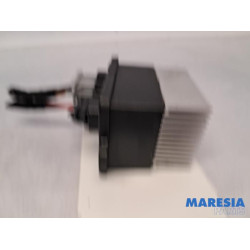 Renault - Clio - Heater resistor