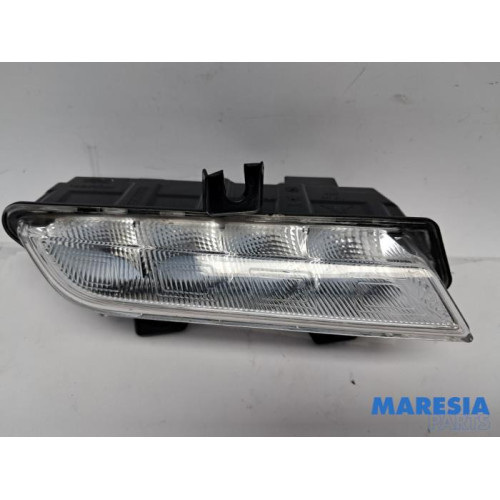 Renault - Clio - Veilleuse droite