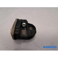 Renault - Clio - Tyre pressure sensor