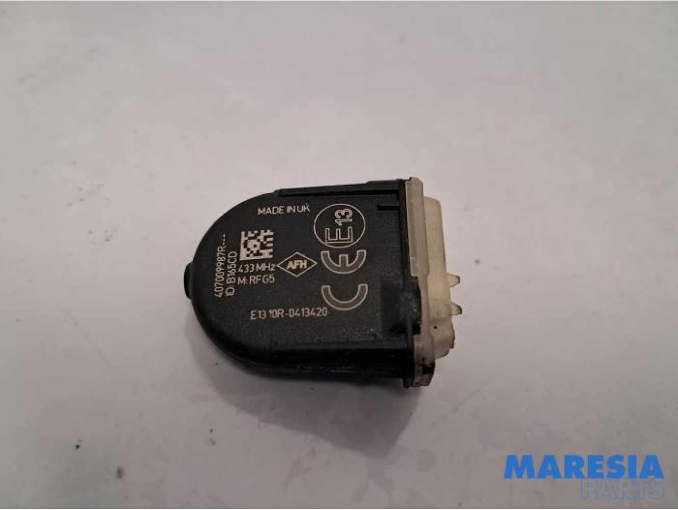 Renault - Clio - Tyre pressure sensor