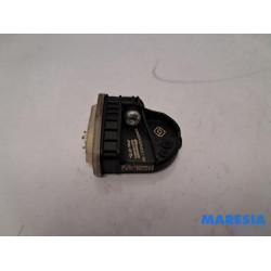 Renault - Clio - Tyre pressure sensor
