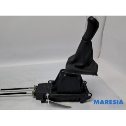 Renault - Clio - Levier de vitesse