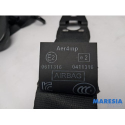 Renault - Clio - Front seatbelt, right