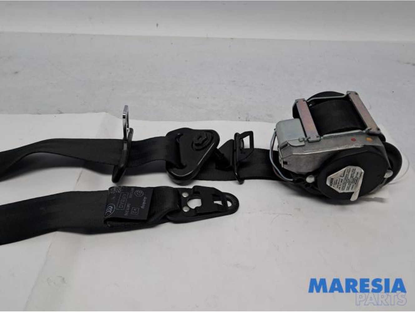 Renault - Clio - Front seatbelt, left