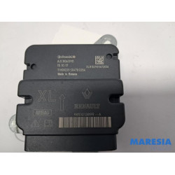Renault - Clio - Airbag Modul