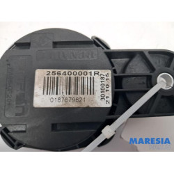 Renault - Clio - Horn