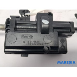 Renault - Clio - Tankklep Vergrendelingsmotor