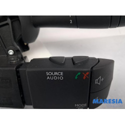 Renault - Clio - Steering column stalk