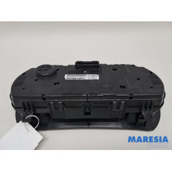 Renault - Megane - Instrument panel