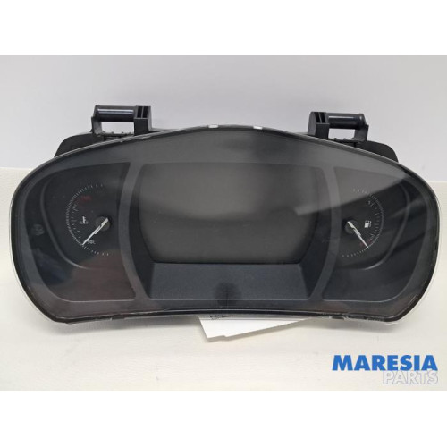 Renault - Megane - Instrument panel