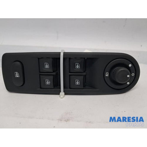 Renault - Clio - Commutateur combi vitres