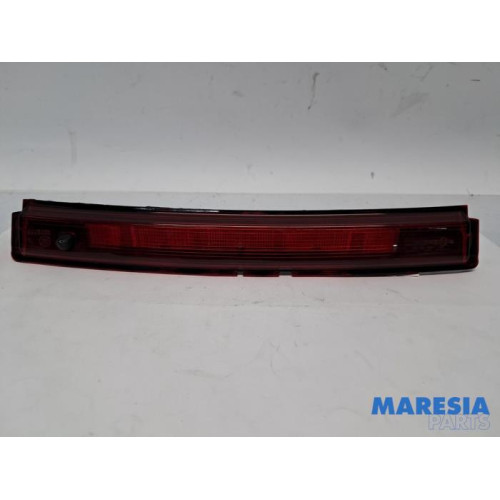 Renault - Clio - Extra Remlicht midden