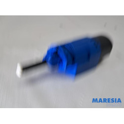 Renault - Clio - Koppeling schakelaar