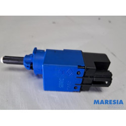 Renault - Clio - Koppeling schakelaar