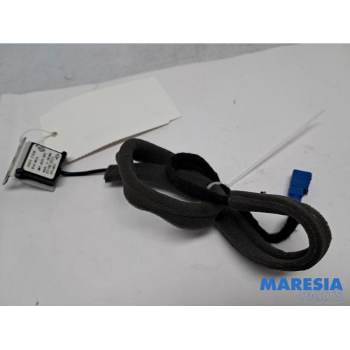 Renault - Clio - Antenne GPS