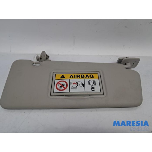 Renault - Clio - Sonnenblende