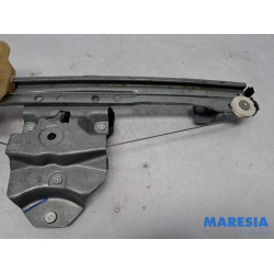 Renault - Clio - Rear door window mechanism 4-door, right