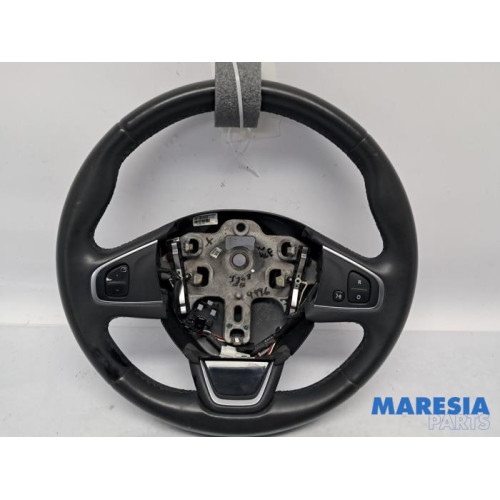 Renault - Clio - Lenkrad