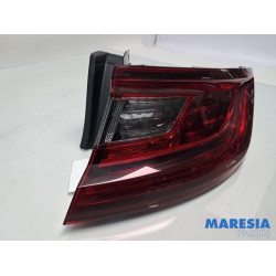 Renault - Megane - Feu arrière droit