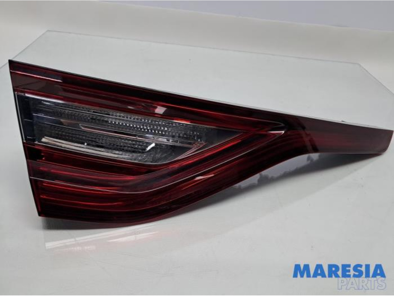 Renault - Megane - Taillight, left