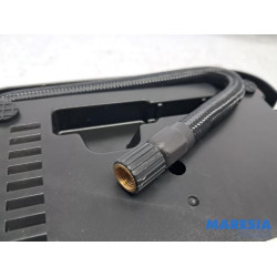 Renault - Clio - Reifenpumpe