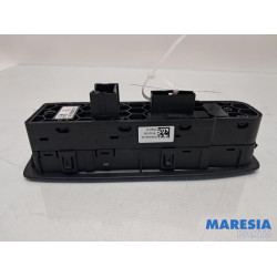 Renault - Megane - Combischakelaar ramen