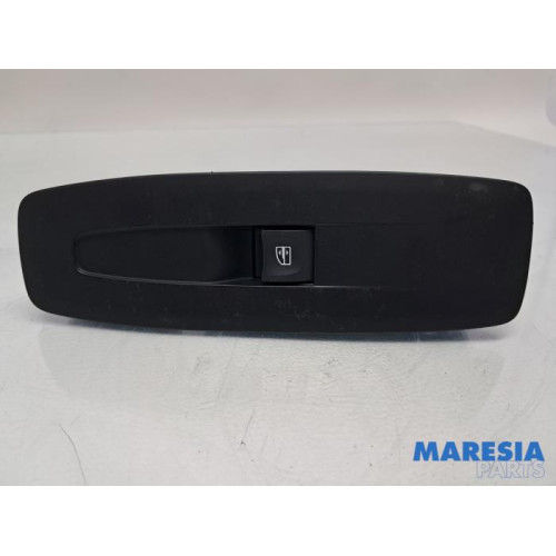 Renault - Megane - Elektrisch Raam Schakelaar