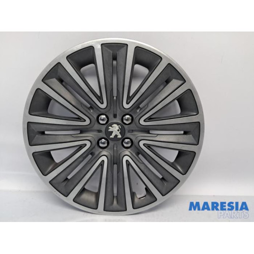 Peugeot - 2008 - Enjoliveur